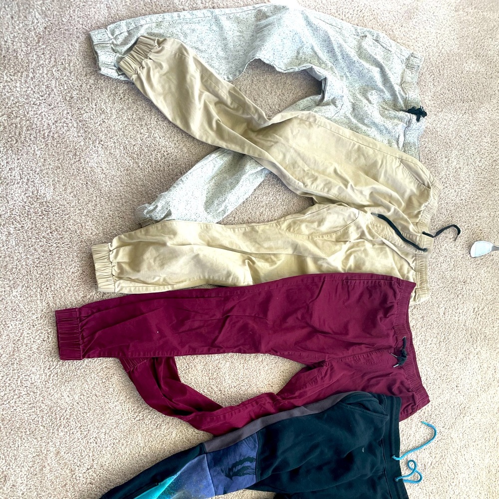 Zanerobe Sureshot Joggers 36 Tan, Maroon, & Cement